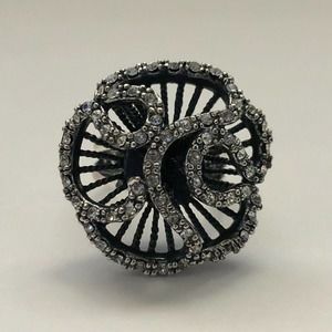 NWOT Premier Designs Melrose Clear Floral Ring 6